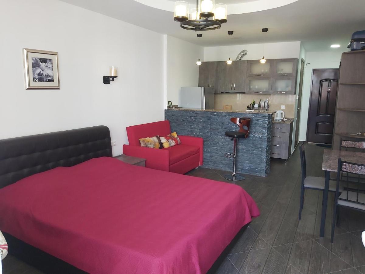 Apartament Premium Klass Apartment Batumi Bagian luar foto